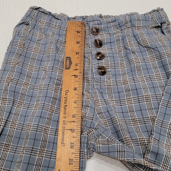Sky and Sparrow plaid cropped pants. - Picture 7 of 9